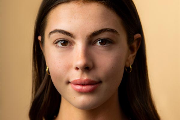 Before picture of model without any Cotz products